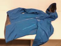 CS758/2024 BLUE MEN&#039;S RAINCOAT - ARC TERYX BRAND